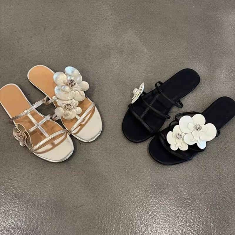 Fashion Sweet Flower Decoration Slippers Women Fashion Narrow Band Round Toe Designer Shoes Summer Open Toe Beach Sandals Zapatos Mujer