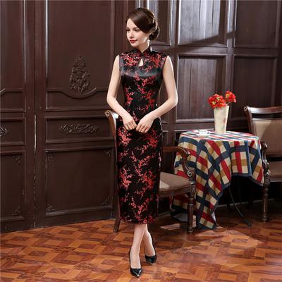 Kadın Yaz Cheongsam Dik Yaka Çiçek Desenli Hollow Out Bölünmüş Etek Kolsuz Qipao Slim Fit Retro Çin Stili Orta Baldır Uzunluğu Düğün