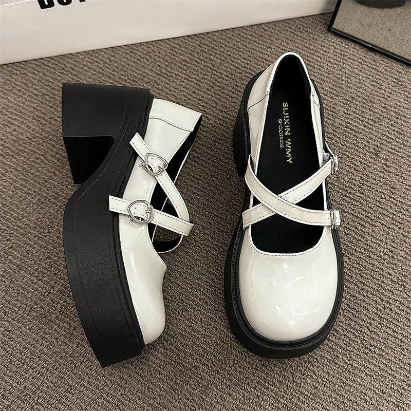 Fashion White Y2K High Heels Pumps Women 2024 Chunky Platform Mary Jane Shoes Woman Sweet Cute heart-shaped buckle Lolita shoes