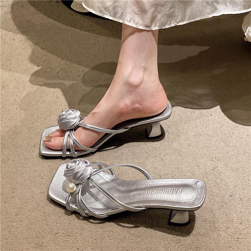 One-word Slippers Women's Summer Wear 2025 New Internet Celebrity Fashion Exquisite Beauty with Skirt Thick High Heels Sandals Sandals