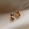 New Creative Leopard C-Shaped Earrings for Women Ladies Light Luxury Temperament Metal Stud Earrings Party Jewelry Accessories
