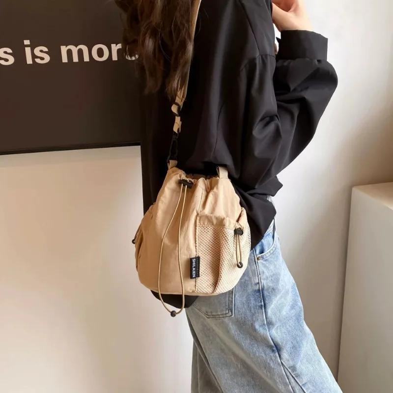 Ny Hinkväska med Dragsko med Stor Kapacitet Axelväska Enkel Damväska Mobiltelefonplånbok Mångsidiga Återanvändbara Crossbody-väskor
