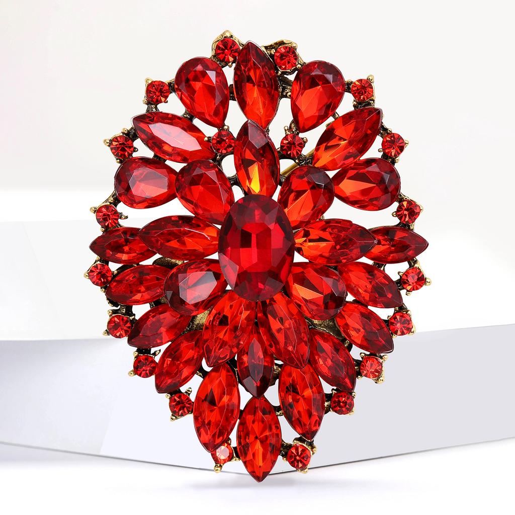 Elegante Kristallglas Broschen für Damen Unisex Strass Pins Hochzeitsaccessoire Event Party Neujahrsgeschenke Schmuck Dekoration