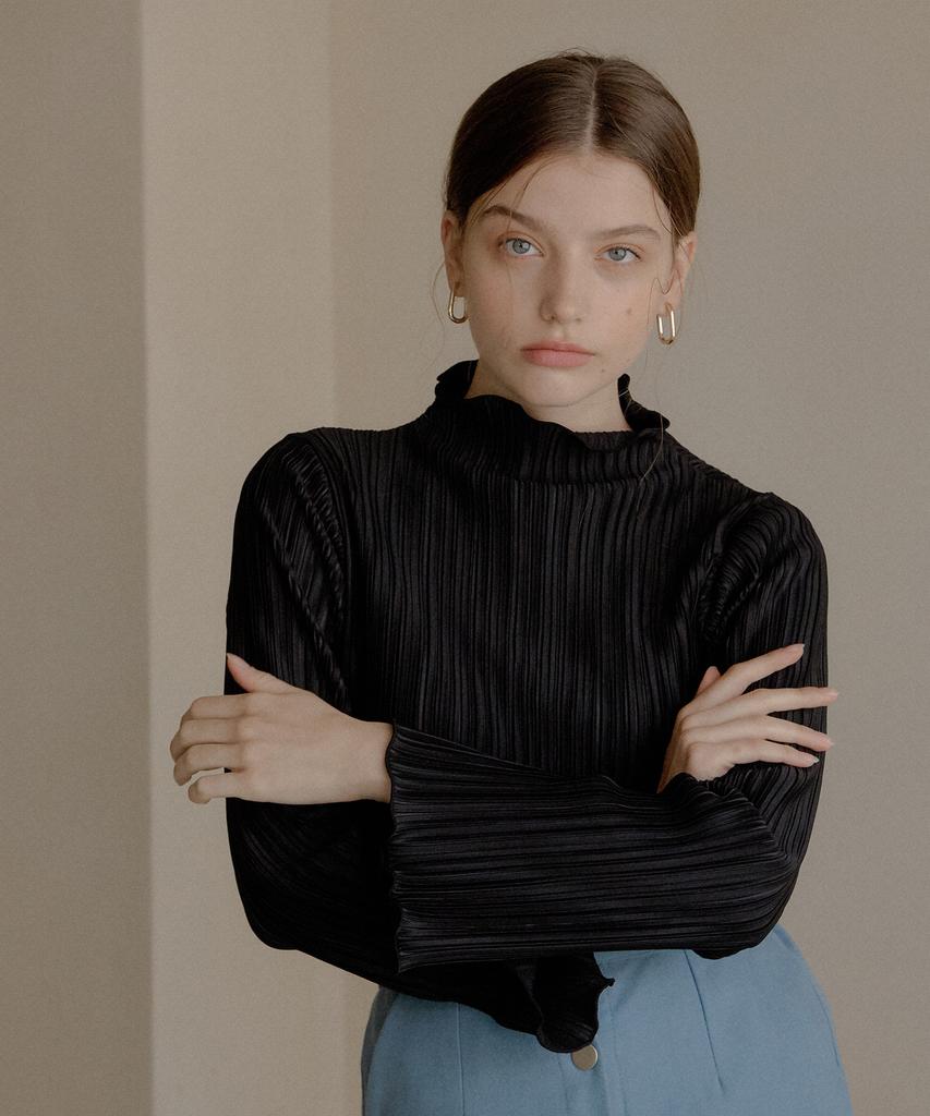 YUPPE Pleated T-Shirt_Black