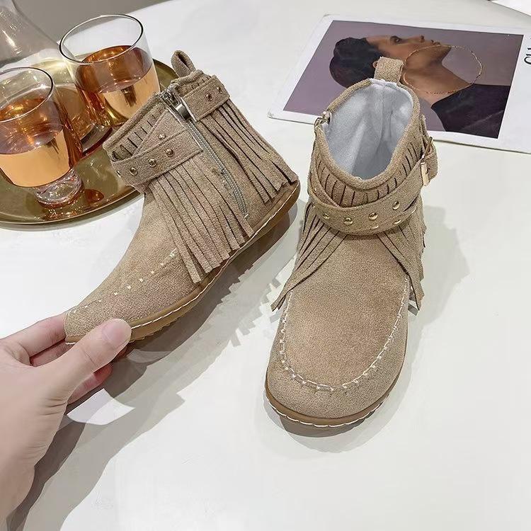 2023 European & American Women's Suede Flat Tassel Ankle Boots with Rivet Buckle