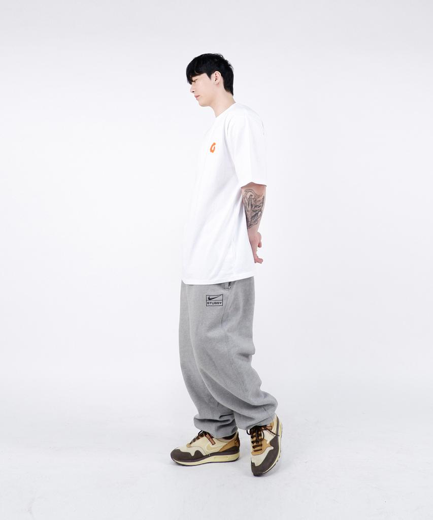 Gupeuopeuseutyudio Gofs Main Logo T-Shirt White (Orange)