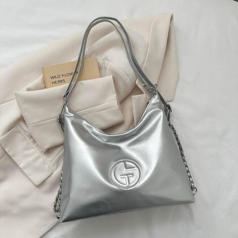 Trendy Personalized Tote Bag For Women Stylish Fashionable Shoulder Bag For Autumn серебряный