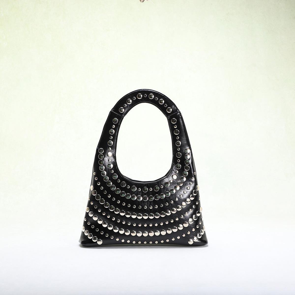 Punk Style Heavy Duty Rivet Inlaid U Shaped Armpit Bag Women s Angora Red Shoulder Bag For Daily Trendy Use чёрный 9660₽