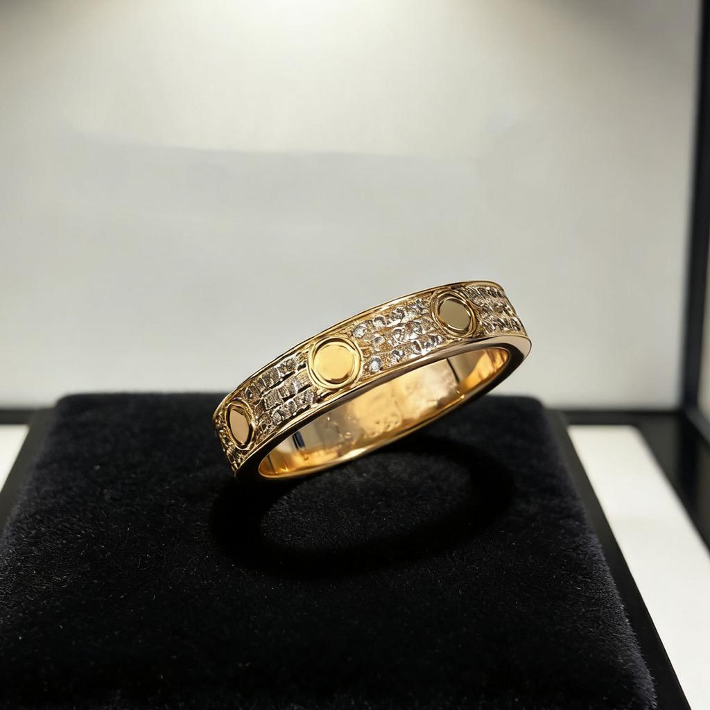 Three Diamond Starry Love Narrow Screw Couple Ring Ring