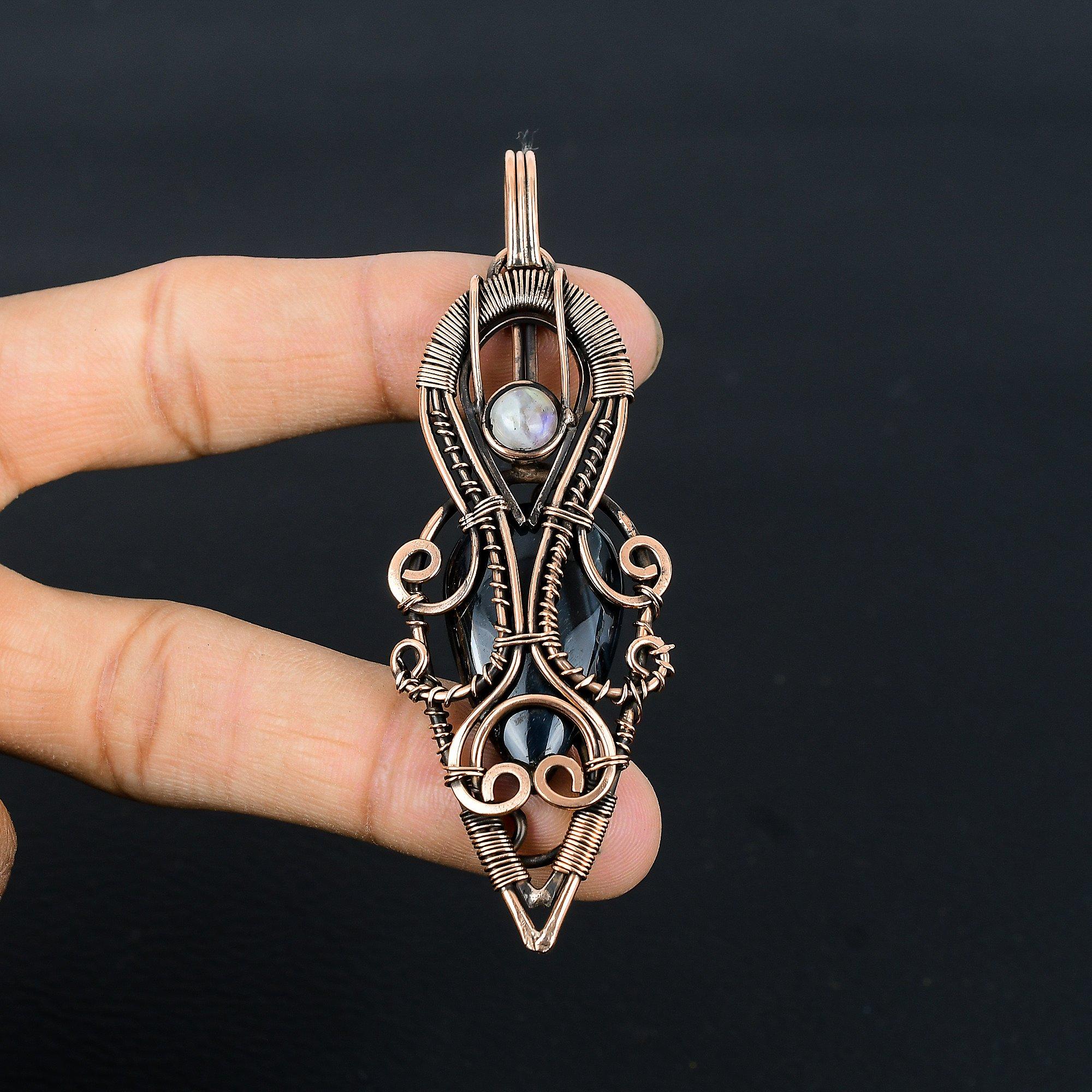 

Подвеска из голубого тигрового глаза, подвеска, обернутая медной проволокой 999 пробы. Подарок для женщин, подвеска ручной работы, ювелирные изделия из драгоценных камней 2.55 Inches