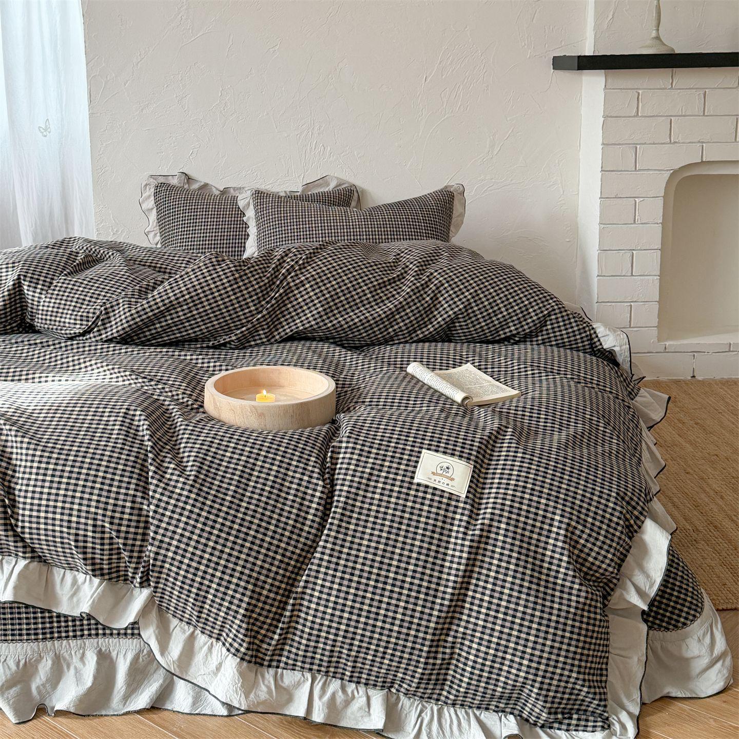 All-Season Plaid Quilted Cotton Bedding Set (4-Piece) 1.5m Bed 4-Piece Set Duvet Cover 200*230