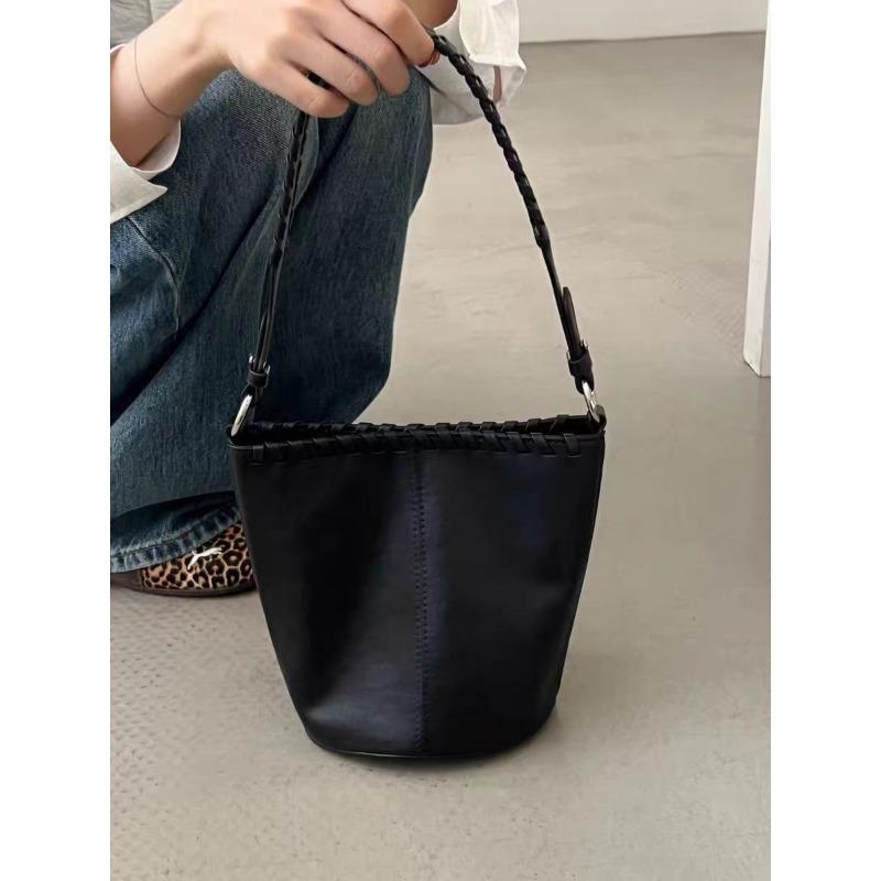 

First layer cowhide bucket bag, new vegetable tanned leather portable oblique span bag, Christmas gift, red bag for women чорний