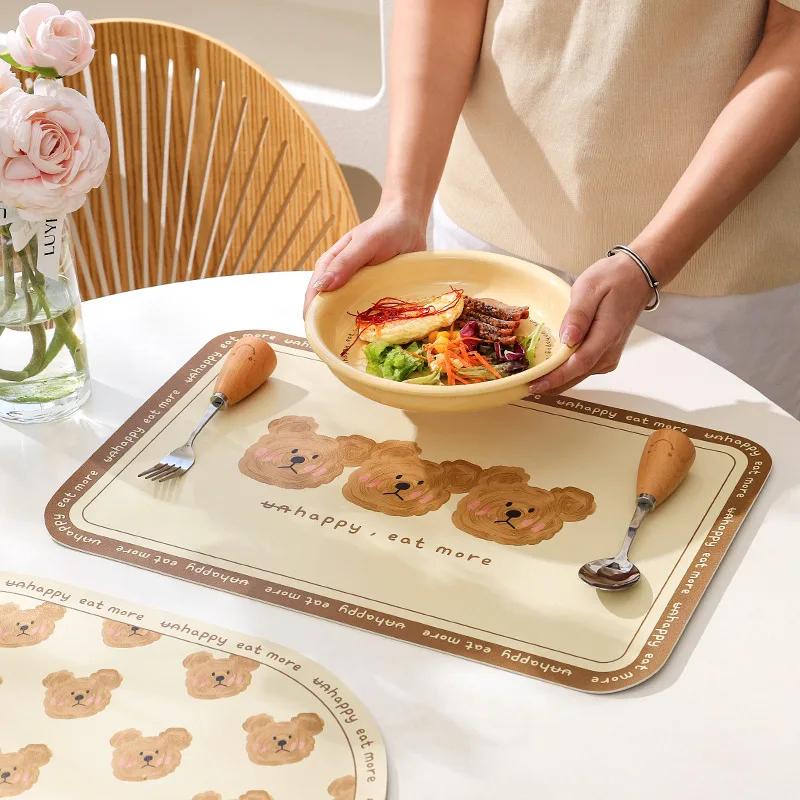 Napperon antidérapant en cuir PU Ours de dessin animé Tapis de table pour aliments Imperméable et résistant à l'huile Napperons isolants Décoration de maison