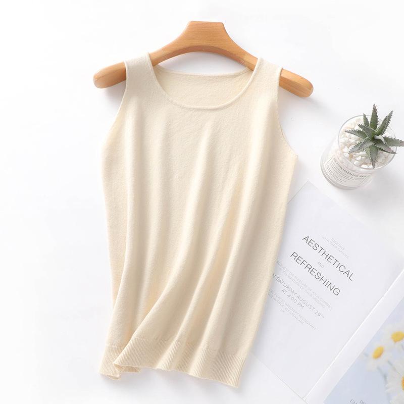 Women's Round Neck Sleeveless Sweater: New Autumn/Winter Knit Top, Versatile Slim Fit Vest for Layering.