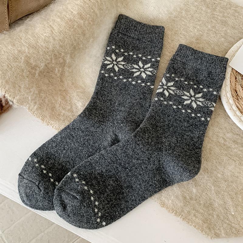 Wool Socks Children'S Season Mid-Tube Socks Trendy Retro Snowflake Fleece Thickened Warm Cashmere Stacking Socks Women