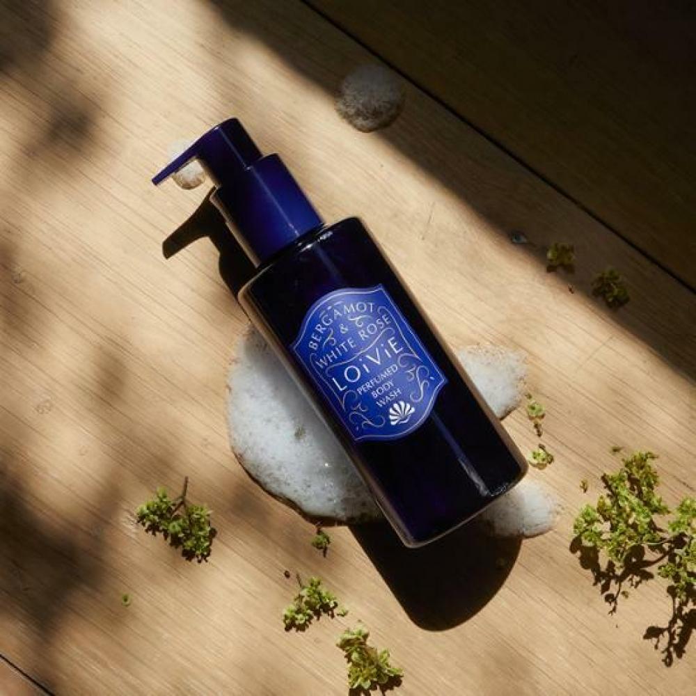 

Парфюмированный гель для душа Roy B Bergamot White Rose