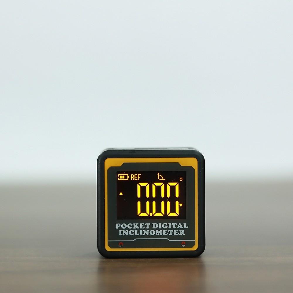 

Backlight Display Electronic Level Box Magnetic Base Magnetic Protractor Car Repair Style C