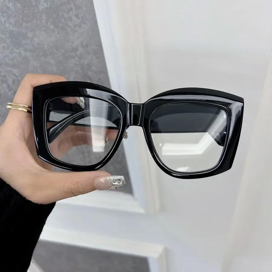 Square Anti Blue Light Eyewear Stylish Retro Classic Female Male Computer Gaming Eye Protection Plain Spectacles