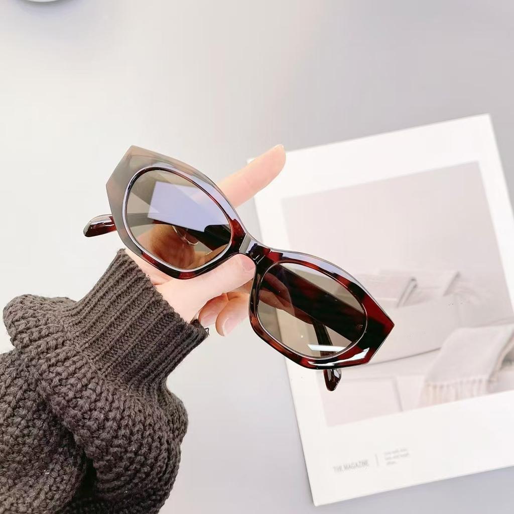 Fashion Stylish Sunglasses Women Cat Eye Shape Anti-Reflective Sun Glasses For Men Outdoor Activity Female Sunglass