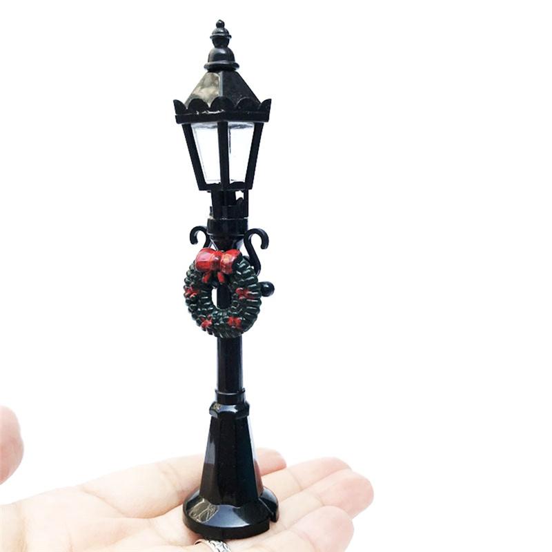 4PCS Small Christmas Mini Street Lamp Desktop Ornaments Miniature Figurines Christmas Figurines Decorations Dollhouse Accessories