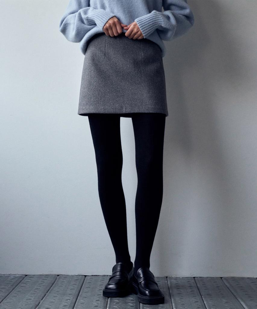 LOEIL Wool Skin Short Skirt - Charcoal