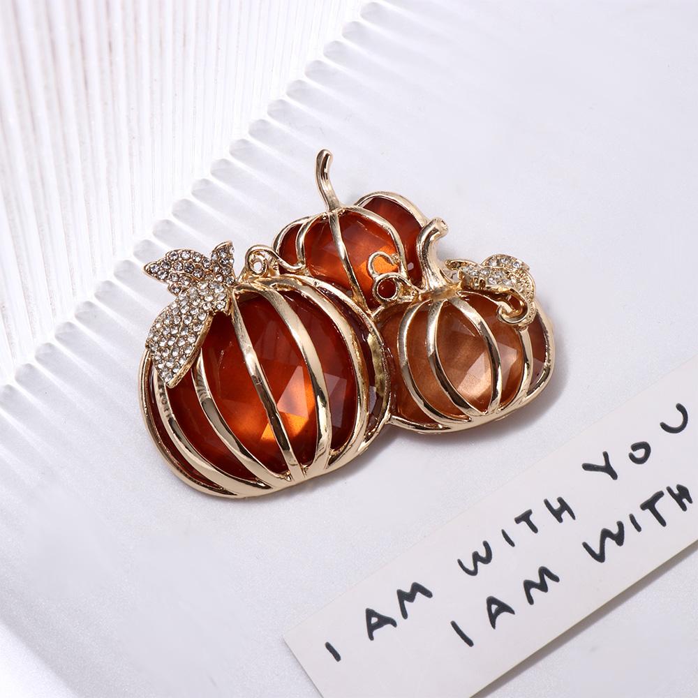 Fashion Jewelry Halloween Exquisite Gift Corsage Pin Pumpkin Lapel Pins Women Brooch Suit Brooch