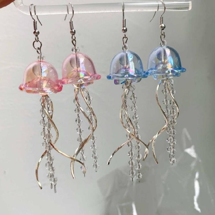 Exquisite Jellyfish Charm Earrings Personalized Jellyfish Pedant Earring Elegant Dangle Ear Hook for Stylish Outfits