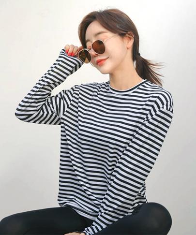 Tyubeuteuli Women'S Striped Loose Fit Rash Guard B510 White