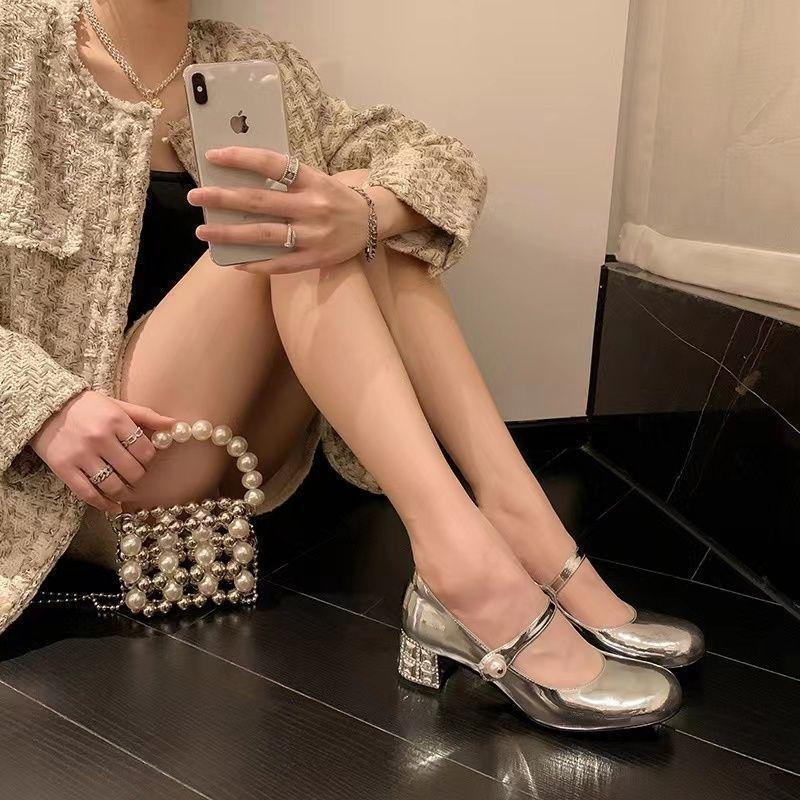 Show high British retro style single shoes with spring and summer Internet celebrity Mary Jane shoes popular small skirt