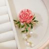 Stylish Pearls Flower Lapel Pin Chic Brooch Accessory Delicate Flower Lapel Pin Ornament for Fashionable Individuals