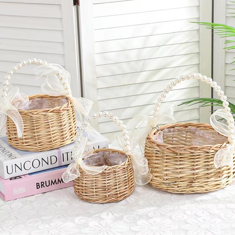 Handwoven Basket With Pearl Handle Wicker Rattan Picnic Natural Woven Storage Basket Wedding Birthday Party Flower Basket Decor