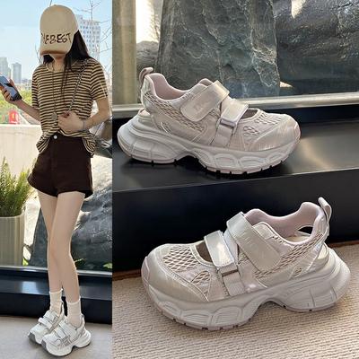 Klettverschluss hohle atmungsaktive Tasche Kopf Sandalen Damen Sommer 2025 neu dicksohlige erhöhende lässige Sport Papa Schuhe