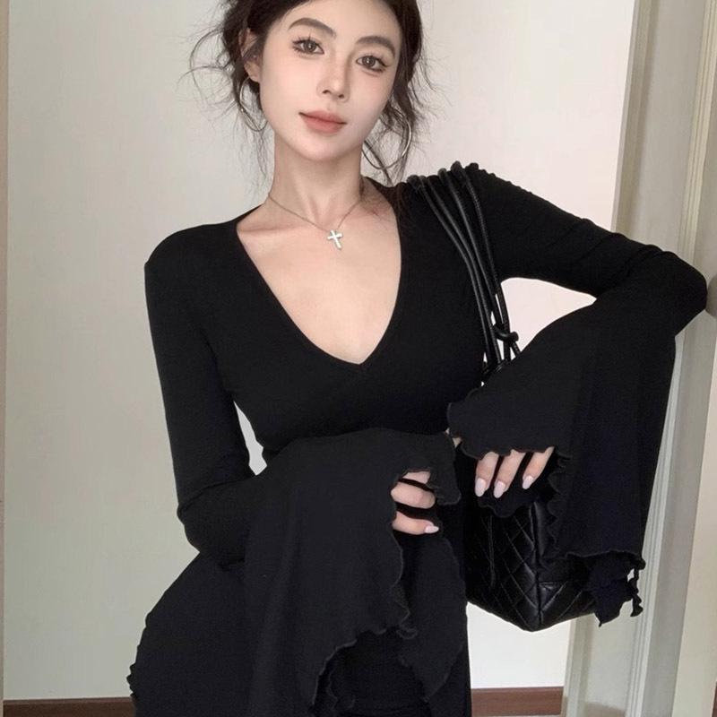 Women's V-Neck Bell Sleeve Slim Fit Slit Top - Autumn Versatile Design