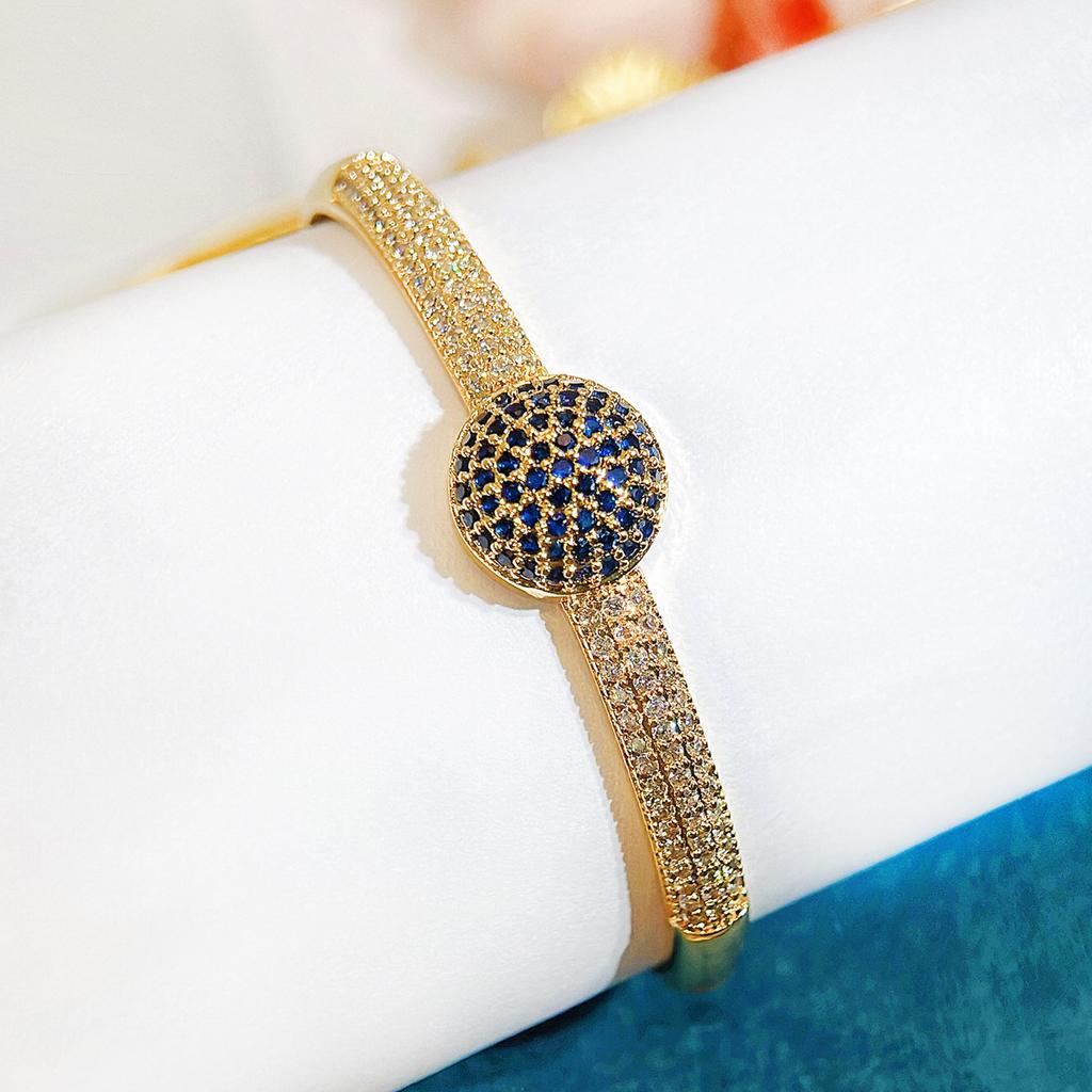2026 Summer Bracelet Fashion Casual Simple Hand Jewelry Elegant Girls Blue Spinel Bracelet Light Luxury Style