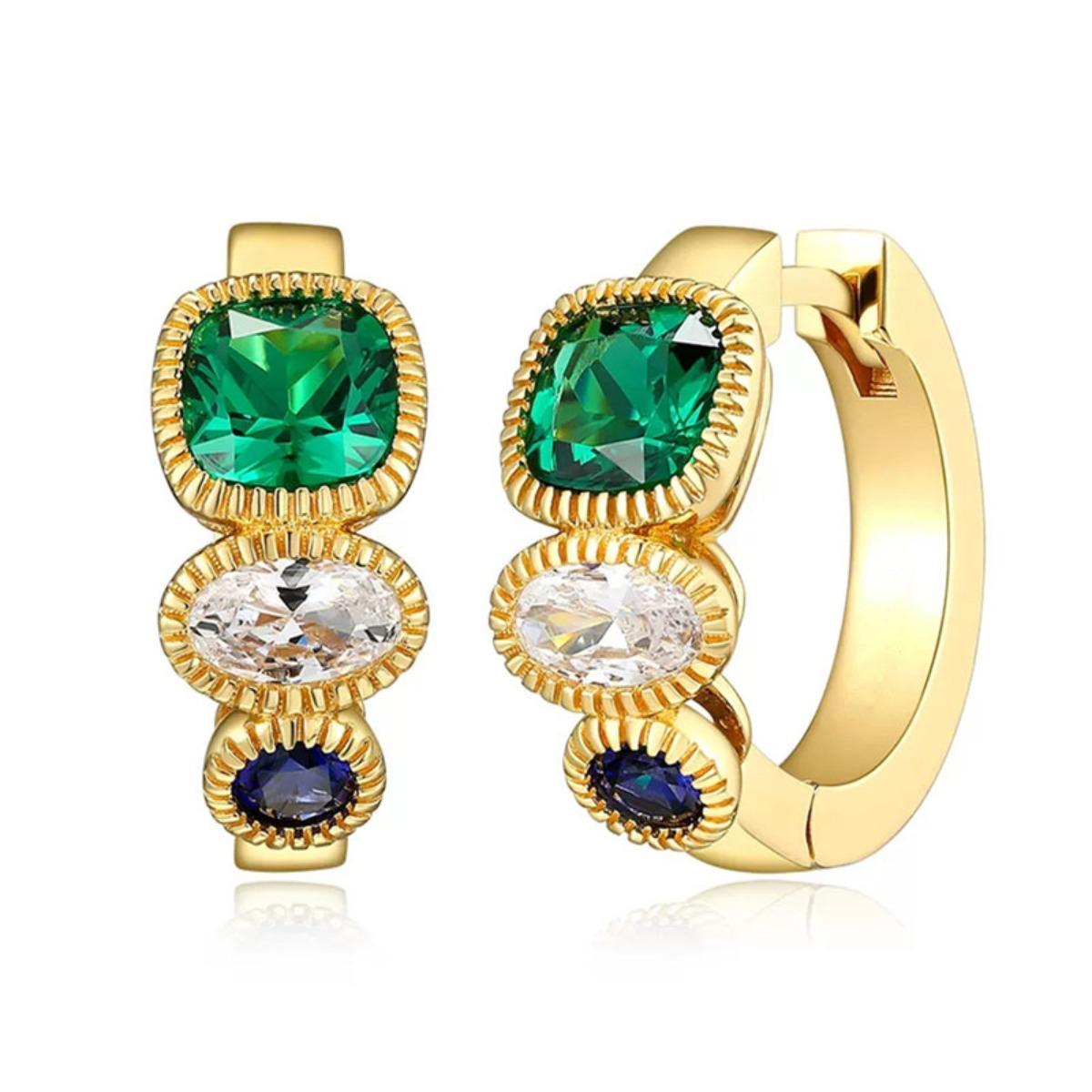 Luxury Designer Three-Stone Hoop Earrings with Emerald, Clear & Sapphire Cubic Zirconia Gold Tone Geometric Huggie Ear Clips жёлтый