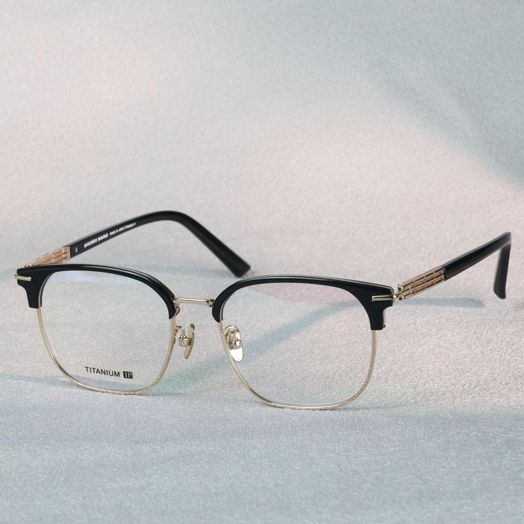 Men's Retro Full-Frame Pure Titanium Eyeglass Frame with Brow Bar - Prescription Ready.
