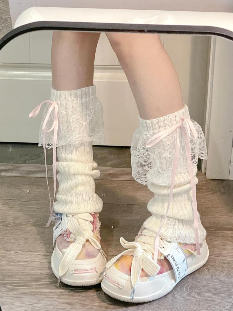 The Girl Girl High-end Leg Cover-up Academic Strap Design Slimming Sock Set.