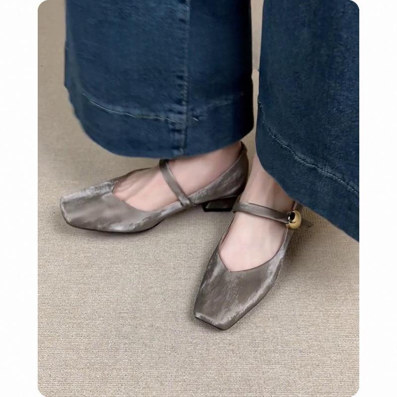 Single-heeled Ballet Shoes for Women Retro One-shoulder Buckle Shoes Devotion