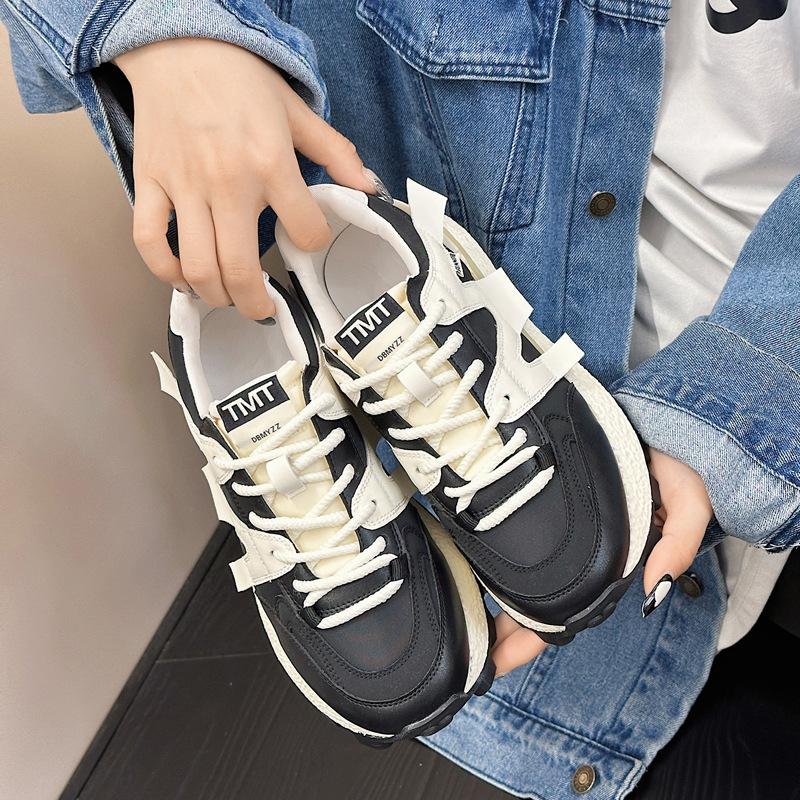 Casual shoes for women in spring 2025 height increasing women's sports shoes fashionable and classic casual white shoes