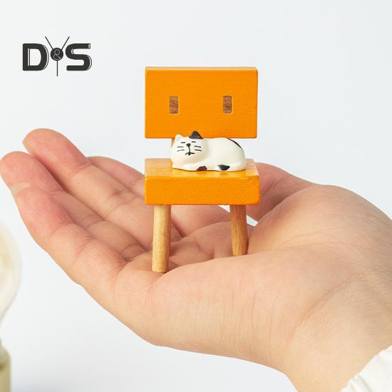 Stuhl Katze Anime Figur Kawaii Schwarz Weiß Katzenstatue Holz 3-Beine Stuhl Statue Miniatur Desktop Ornament
