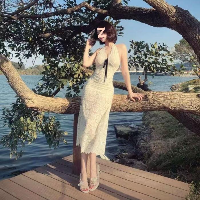 [] Темперамент нежный ветер шея halter узкая кружевная юбка-русалка женская весна и лето новый сексуальный чистый желание S