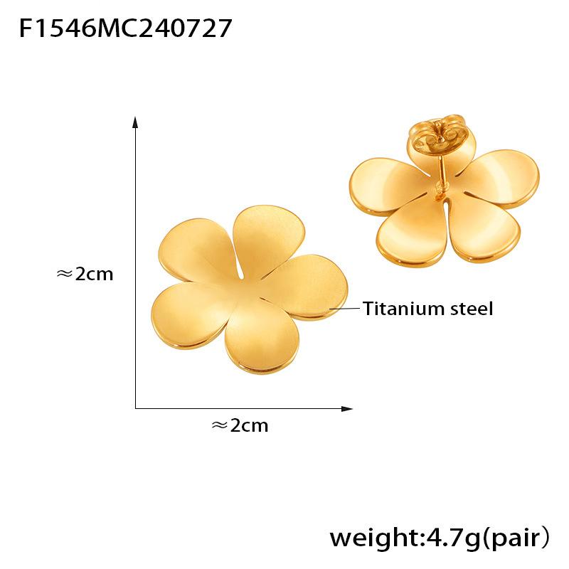 Wind Temperament Five-petaled Flower Retro Flower Stud Earrings Women's Titanium Steel Gold-plated Fashion Design Earrings