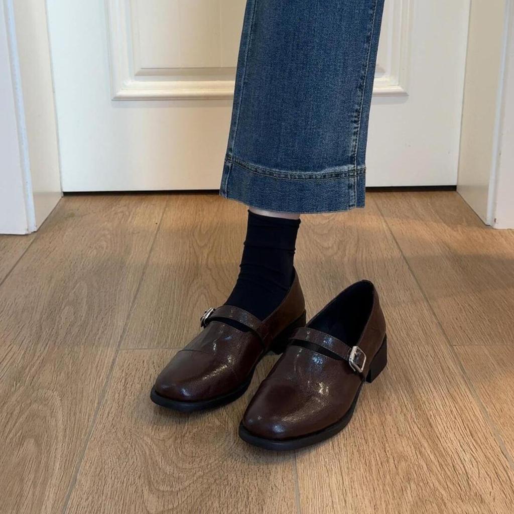 Schafsleder-Version~ Reihe Stil Retro niedriger Absatz kleine Lederschuhe Damen Ein-Pedal Gürtelschnalle Leder Slipper neue kleine einzelne Schuhe