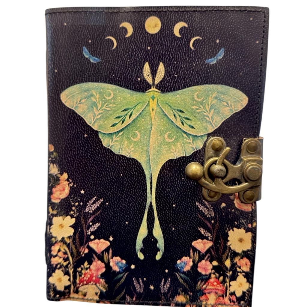 Hindro Księga Czarów Dziennik Cieni z Zamkiem Vintage Ręcznie Robiony Ćma Księżycowa Motyl Morpho Magia Pogańska Wiccański Codzienne Użycie x 5 Zapięcie, Skóra, Nadruk,
