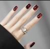 24 Stück Unifarbene Weinrot Design Falsche Nägel Kurze Quadratische Spitze Fake Nagelkunstspitzen Einfache Fertige Maniküre-Spitzen Press-On Nägel