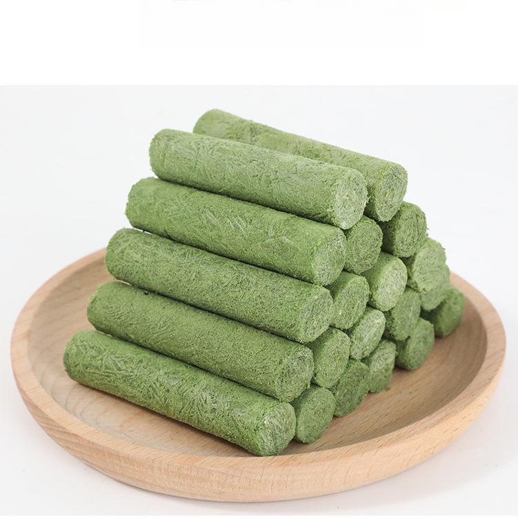 Cat Snacks with Dried Cat Grass for Hairball Control and Dental Health - 6 Sticks In Resealable Bag