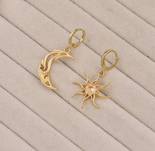 Уникальные асимметричные серьги  Солнце и Луна One Size