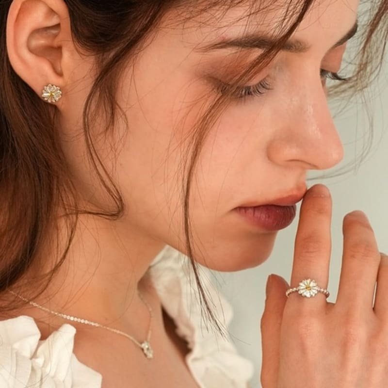 BELLOOGGI Daisy Sapphire ring(S) Daisy yellow sapphire ring