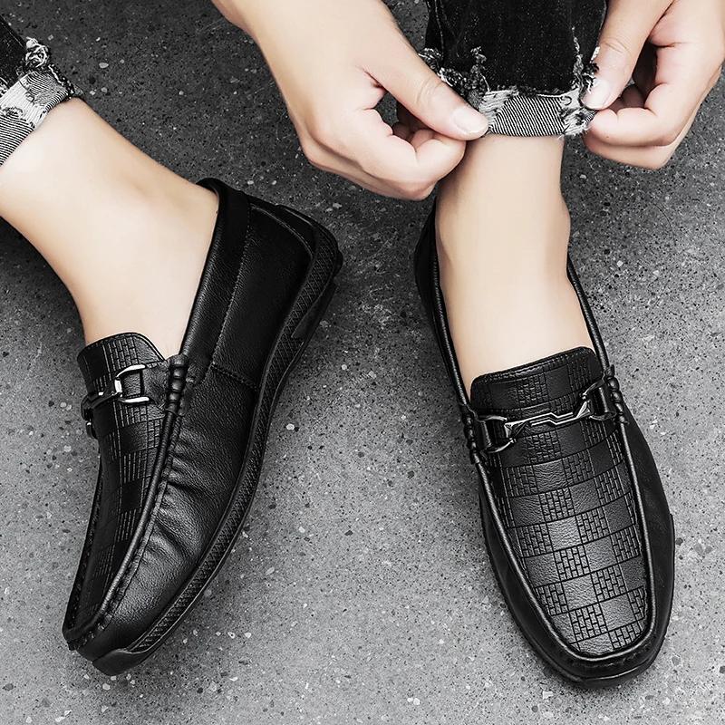 Luxury  Black Leather Men Casual Shoes New Formal Dress Shoes Sneaker Designer Men Loafers Breathable Slip on Driving Shoes