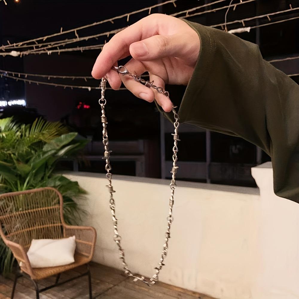 Creative Retro Thorn Necklace Barbed Collarbone Chain Decorative for Holiday Party Gift Men and Women Accessories